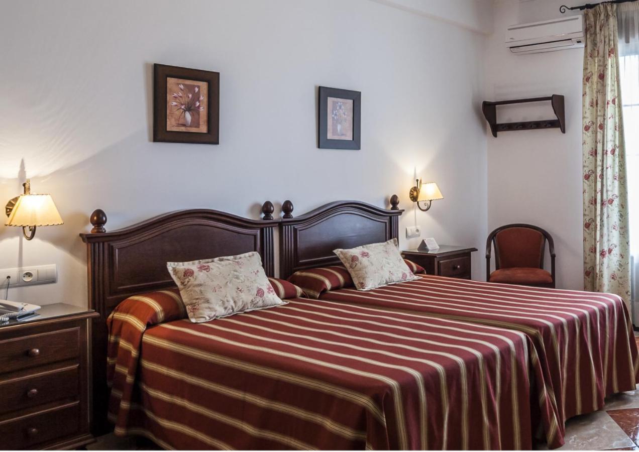 Hotel El Molino Osuna Bagian luar foto