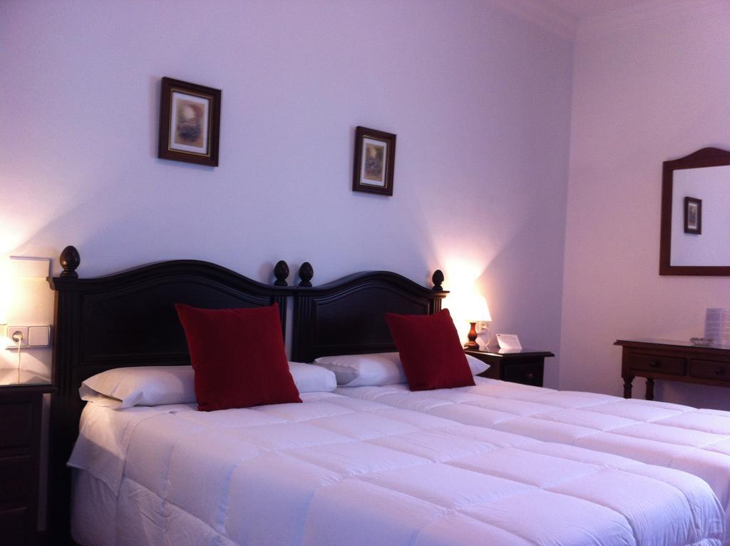 Hotel El Molino Osuna Bagian luar foto