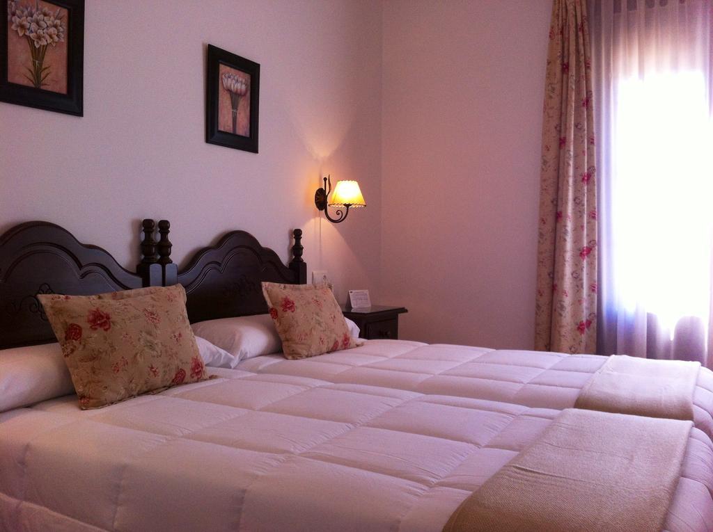 Hotel El Molino Osuna Bagian luar foto
