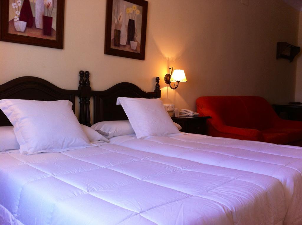 Hotel El Molino Osuna Bagian luar foto