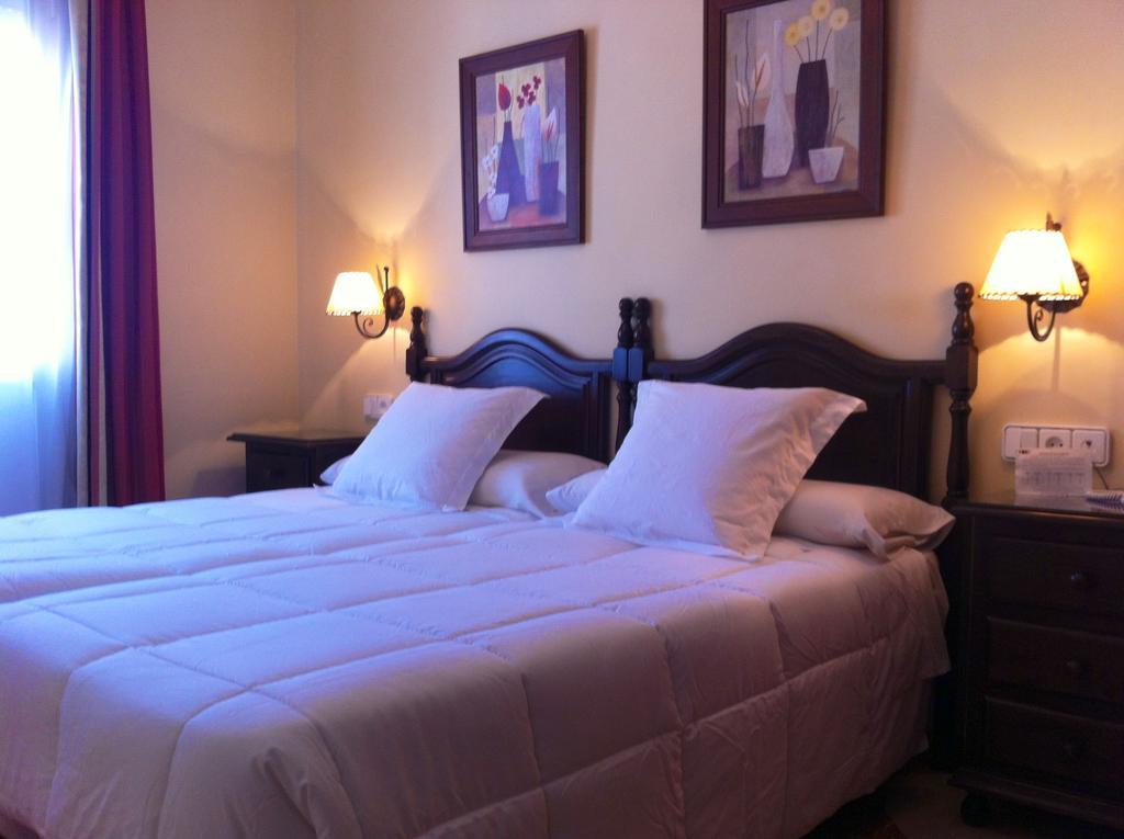 Hotel El Molino Osuna Bagian luar foto